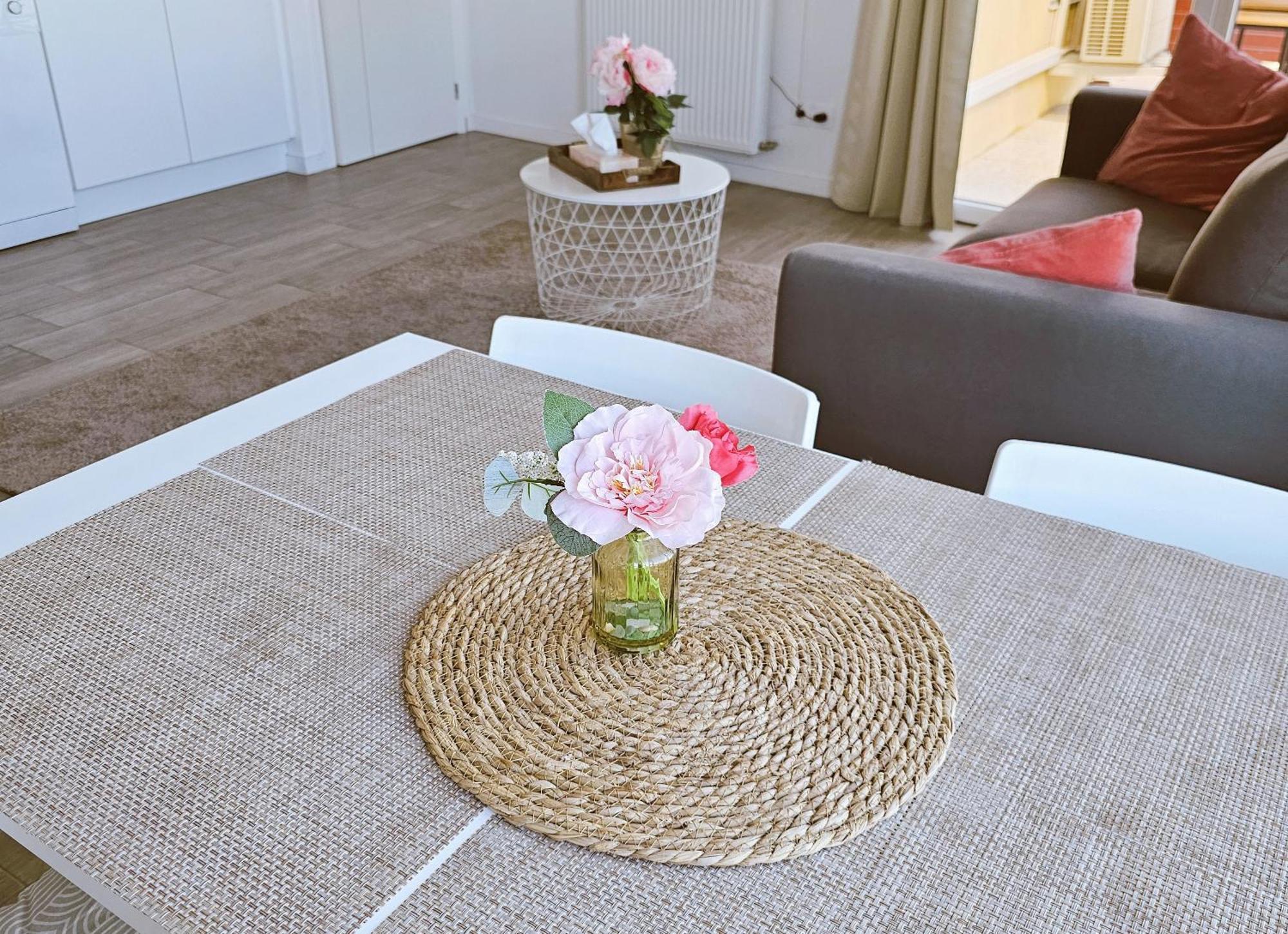 Lakeside Provence - Appartement Classe 4 Etoiles, Vue Sur Le Lac, Parking Sous-Sol, Double Clim مونتيو المظهر الخارجي الصورة