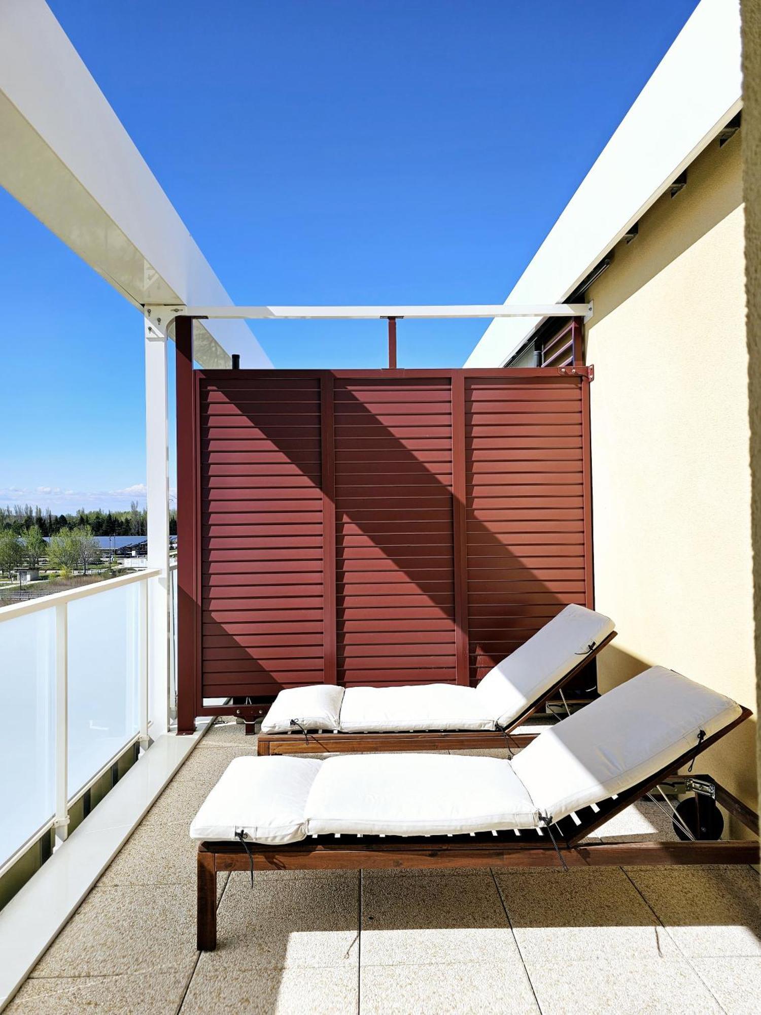 Lakeside Provence - Appartement Classe 4 Etoiles, Vue Sur Le Lac, Parking Sous-Sol, Double Clim مونتيو المظهر الخارجي الصورة