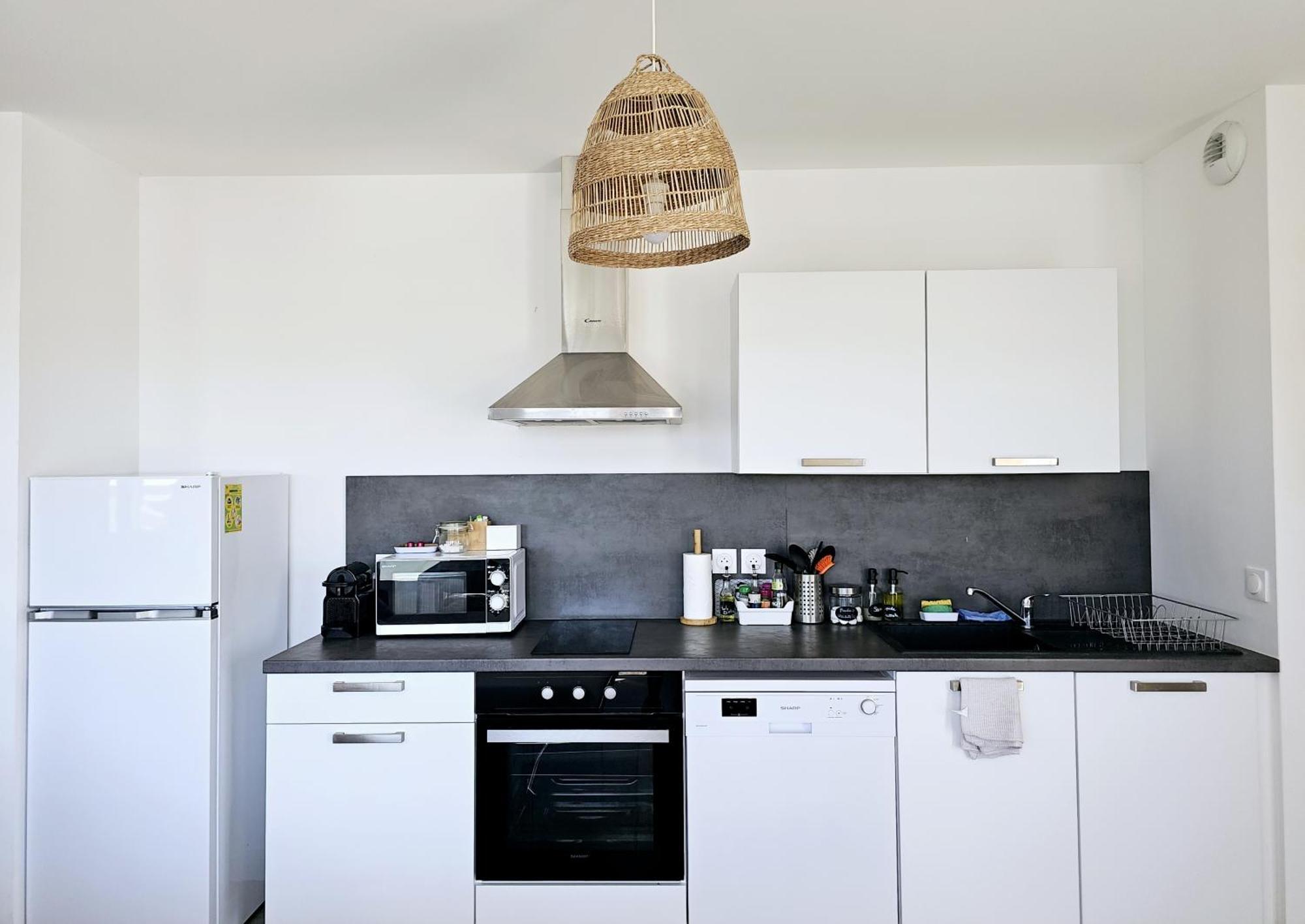 Lakeside Provence - Appartement Classe 4 Etoiles, Vue Sur Le Lac, Parking Sous-Sol, Double Clim مونتيو المظهر الخارجي الصورة